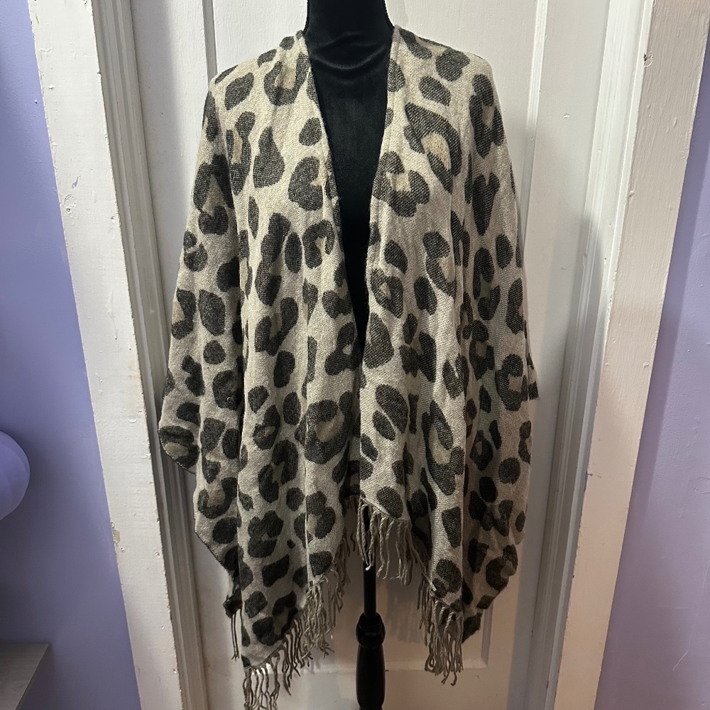 No Tag Leopard Print Cape